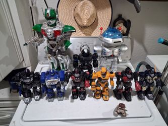 Vintage collectible Robots.  Good Condition. 
- Big Vintage Mastermind Mr. Robot
- Robot leader by SON-Ai
- 2   Red and black Hap-pi-kid Robot/ 1 blac
