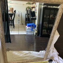 Mirror Very Nice