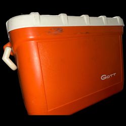 Vintage GOTT Cooler Orange 30 Quart Capacity Excellent Condition