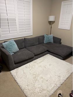 Sectional sofa excellent condition never use basically