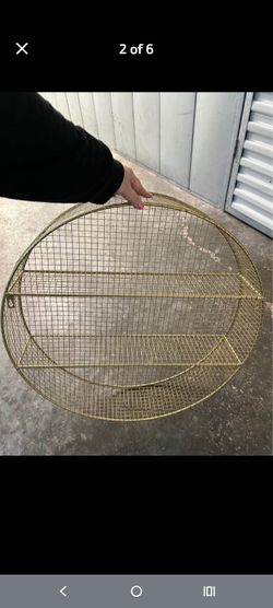 Gold Mesh Round Shelf