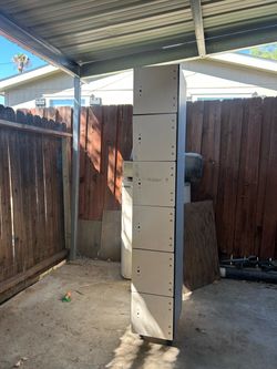 Free locker
