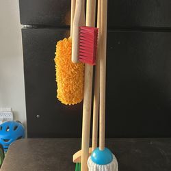 Melissa and Doug cleaning toy set