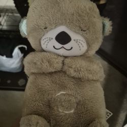 Fisher-Price Baby Toy Soothe 'n Snuggle Otter Portable Plush Sound Machine with Music Lights & Breathing Motion for Newborns 0+ Months