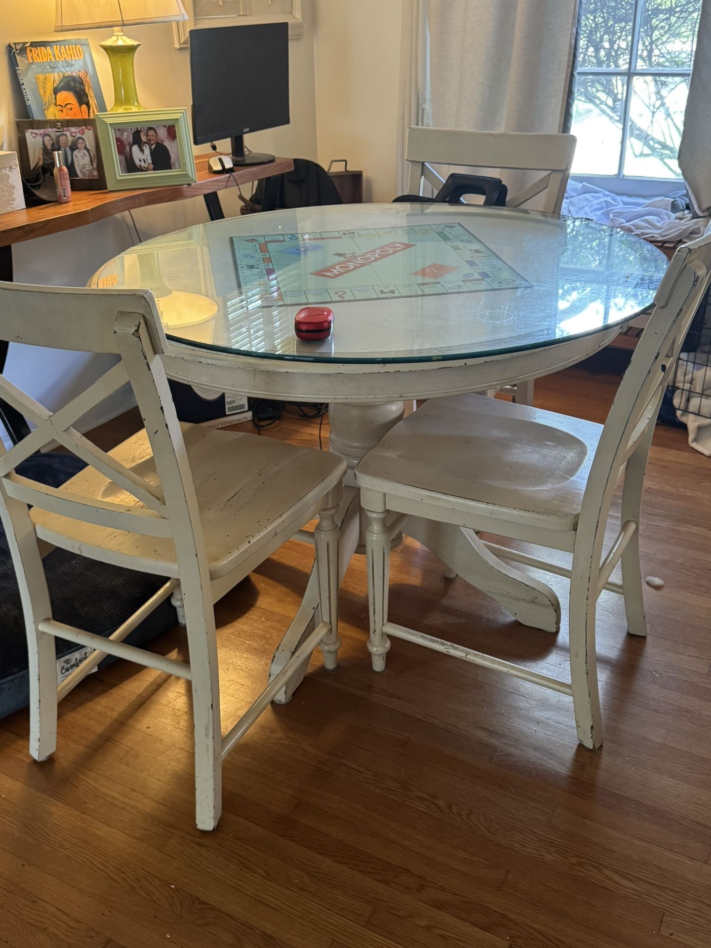 round wood dining room table