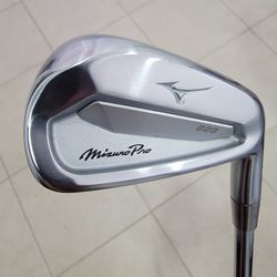 Mizuno Pro 223 7 Iron Dynamic Gold Steel Stiff Flex Plus 1/2" Right Handed Demo/Fitting Club