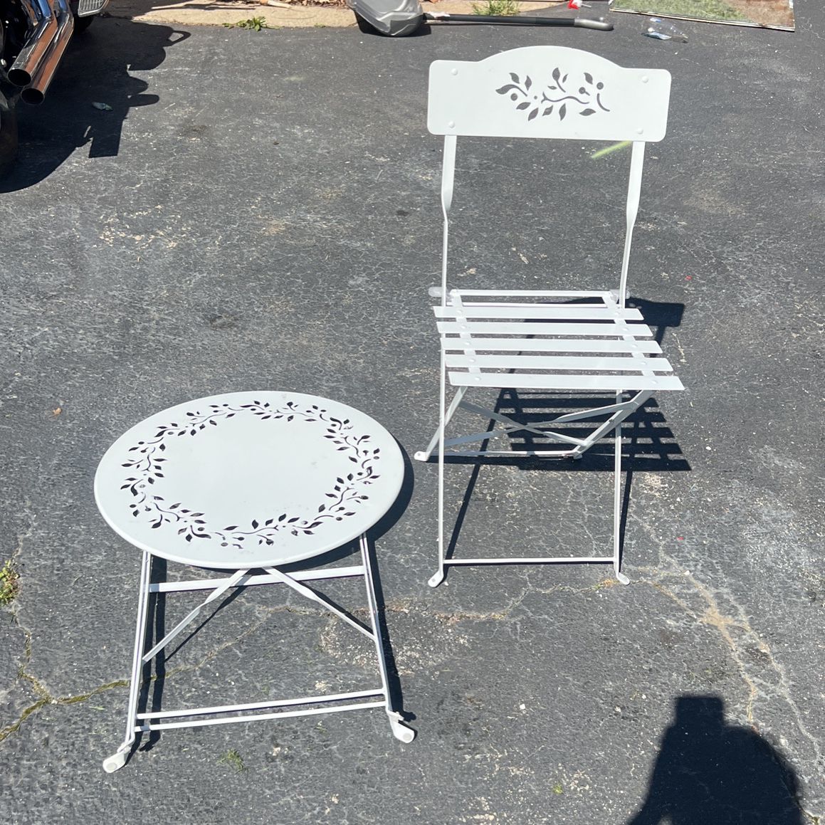 Bistro Table And 2 Chairs 