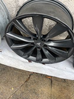 Tesla Alloy Wheel Rim Dark Gray