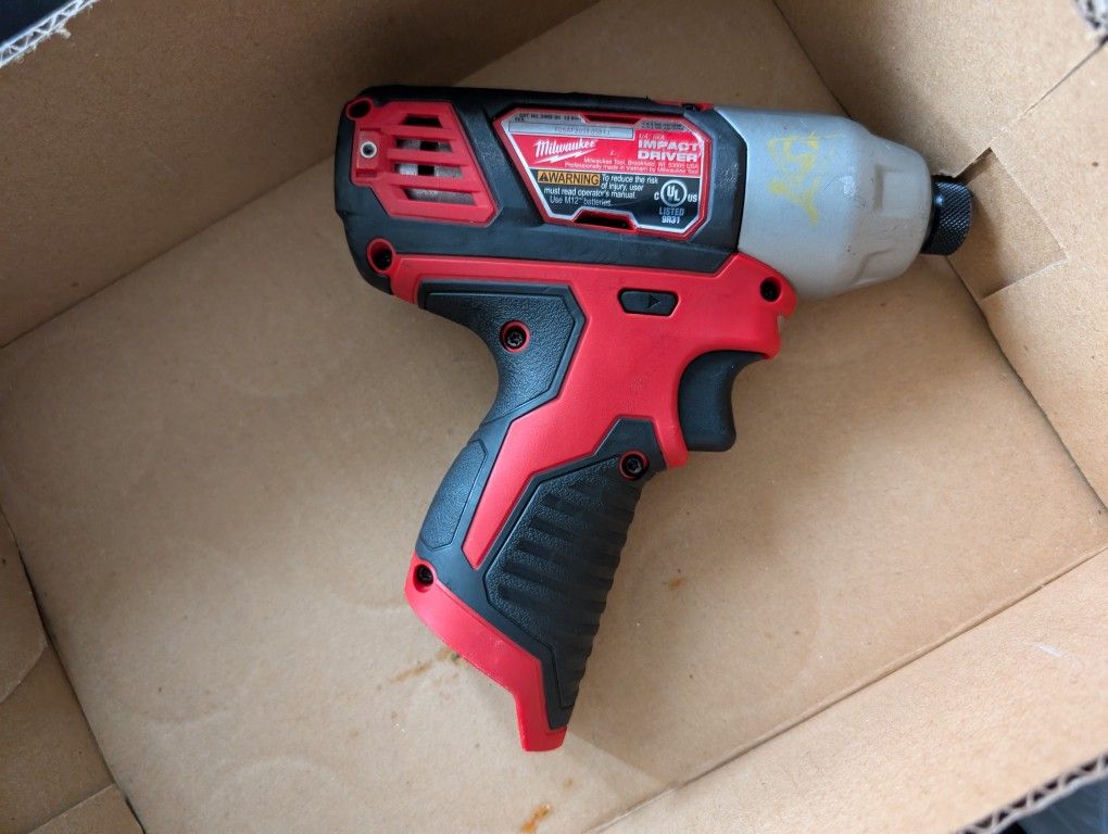 Milwaukee 2462-20 Hex Impact Driver 12V Li-Ion 1/4"