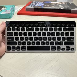 Logitech Wireless Bluetooth Easy-switch Keyboard