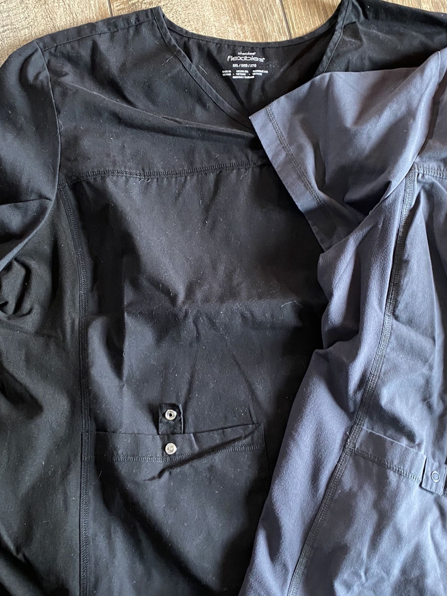 Women’s Nursing Scrubs