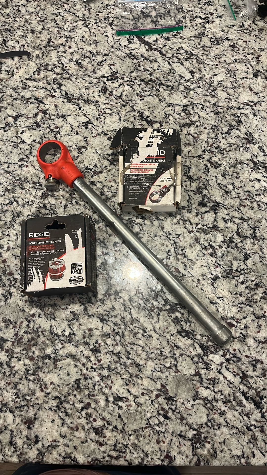 Rigid  Die Hard Ratchet & Handle w/ 1/2” NPT Complete Die Head
