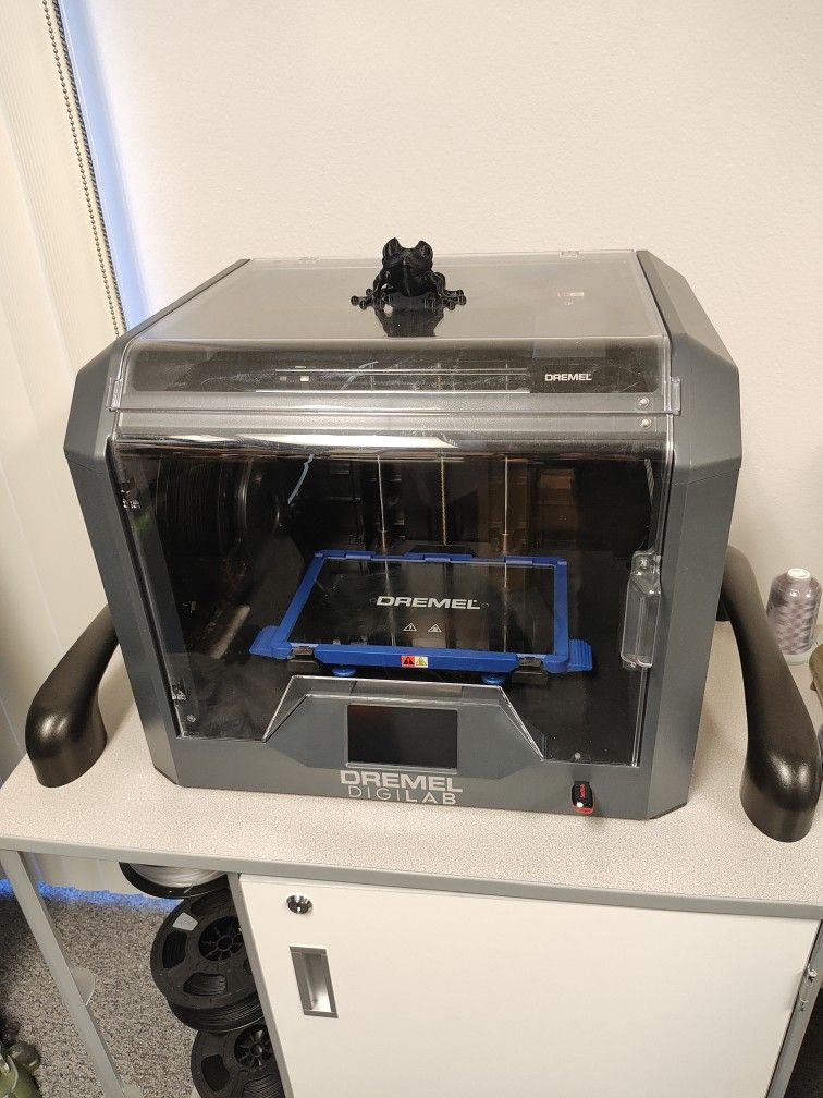 Dremel DigiLab 3D45-01 3D Printer + Cart