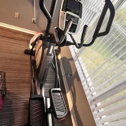 Pro form  elliptical machine