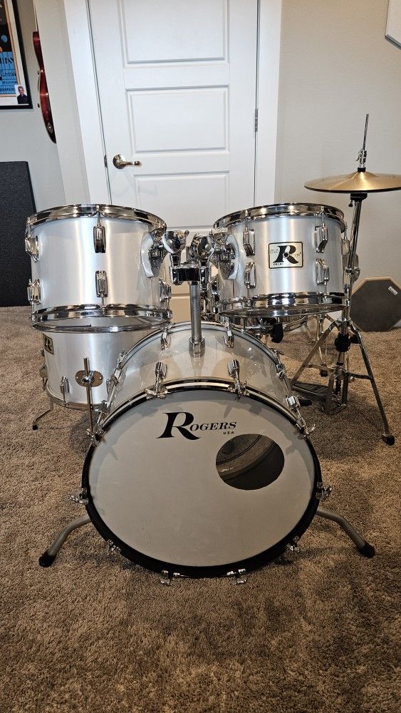 Rogers Drum Kit