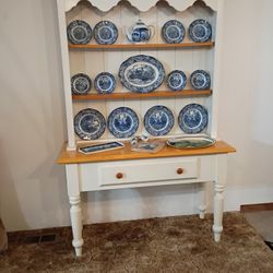 Vintage Hutch, Lights Up To Show You're Pretties