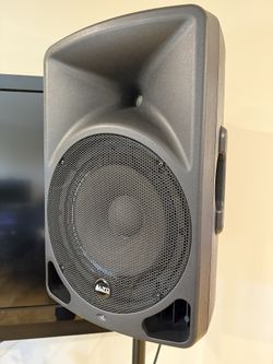 PA System 2x Alto 600w PAs, Starument Stands, Subwoofer