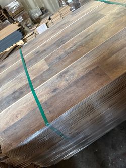🔥Laminate Floors 🔥