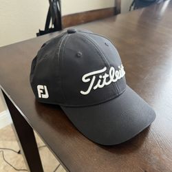 Titleist-Golf -hat - One Sizes
