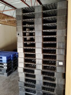 Plastic pallets