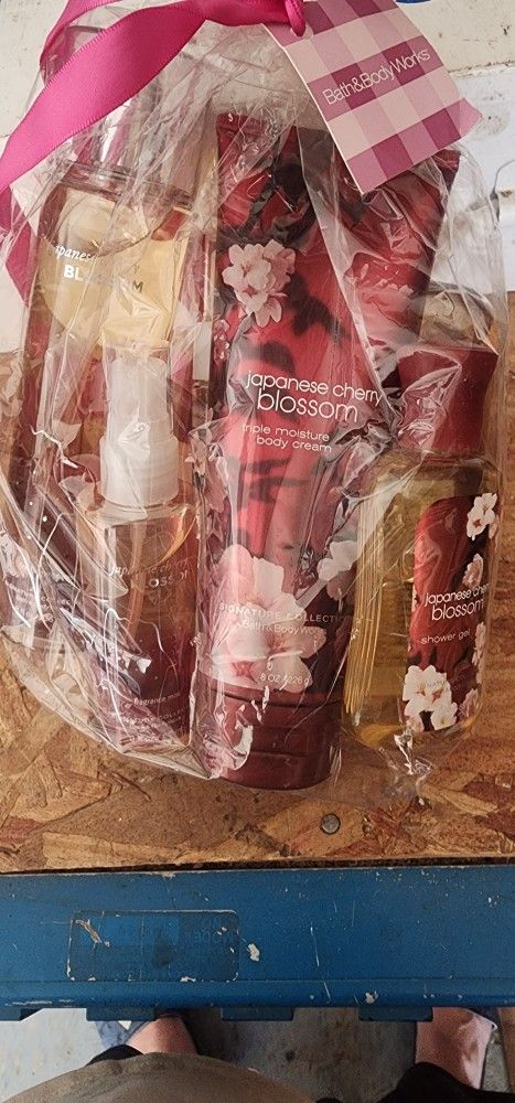 Body Lotion And Creams