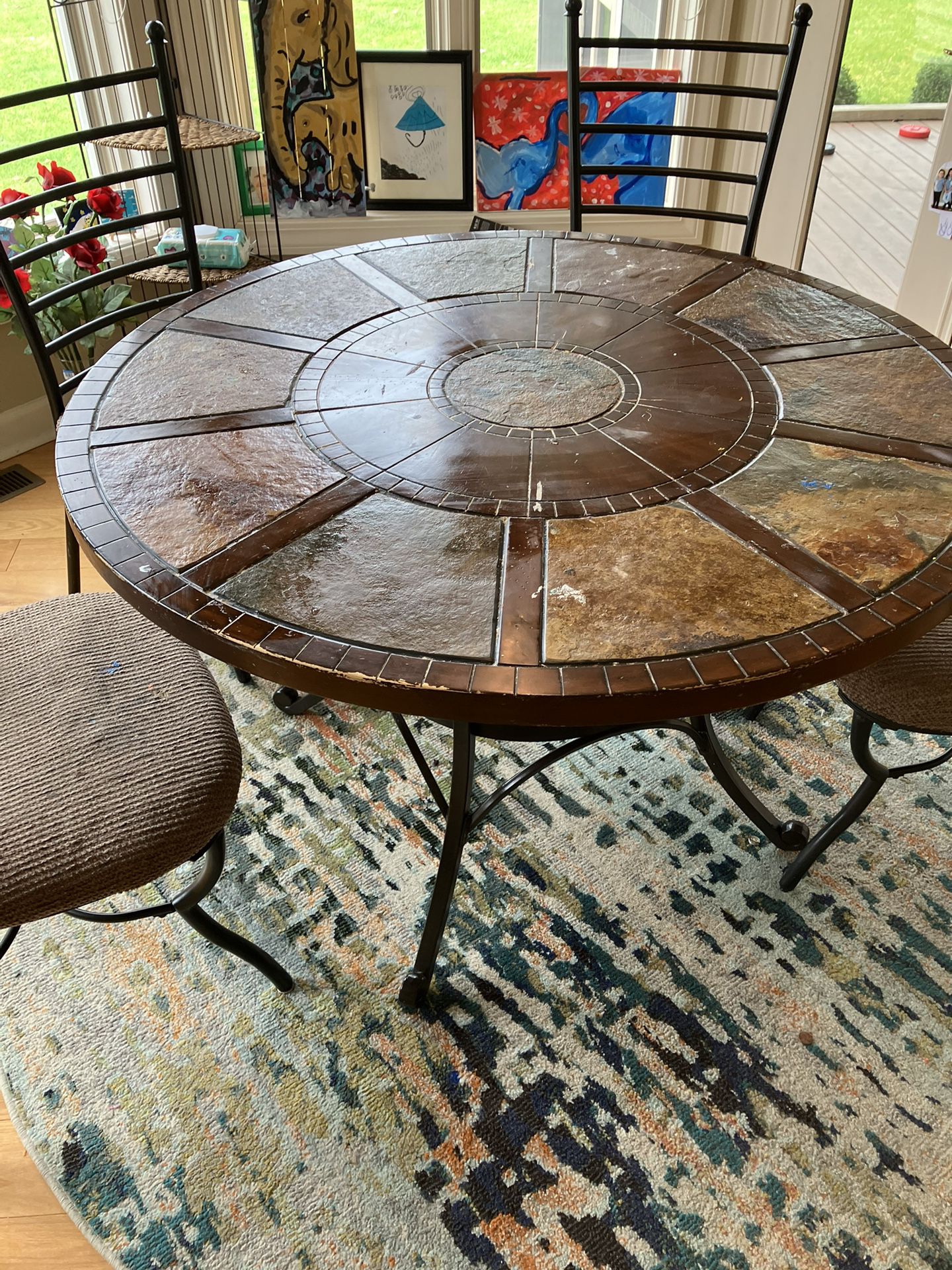 Circle Table And Four Chairs 