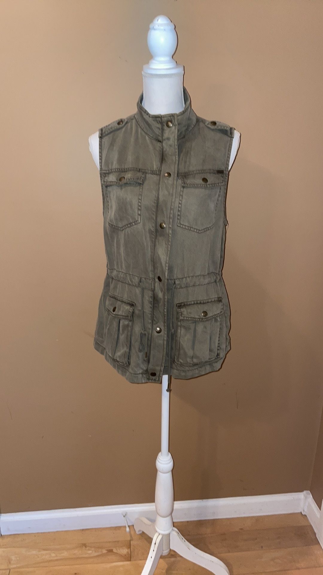 New with Tags Max Jeans Lt Olive utility vest Medium