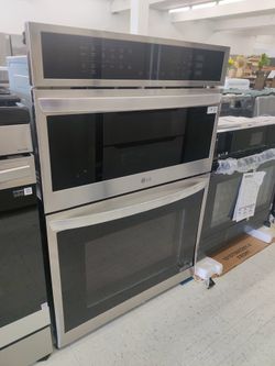 New
6.4 cu. ft. Smart Combi Wall Oven with Fan Convection, Air Fry in PrintProof Stainless Steel