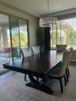 Oratorio Collection 7 Piece Dining Set