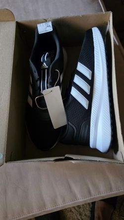 Adidas men's size 12 brand new