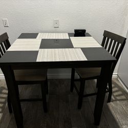 Dinner Table 