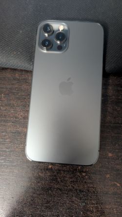 iPhone 13 Pro Max 256gb LOCKED