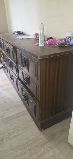 Free dresser