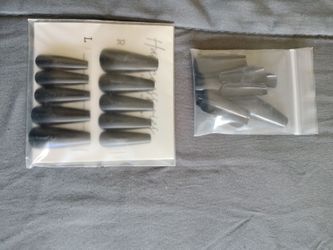 Hanaccessories Black Long Coffin Shape Nails