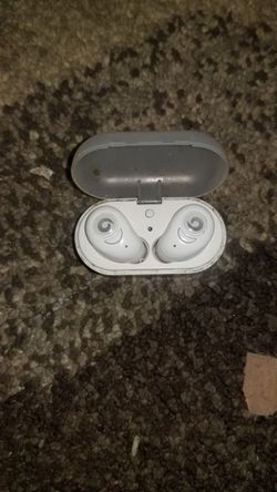 Earteana True Wireless Earbuds Stereo Bluetooth Headphones with Charging Box