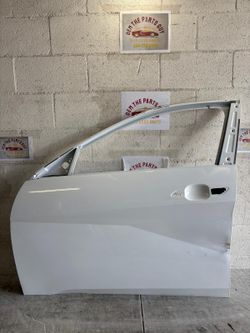 2021 2022 2023 2024 2025 Hyundai Elantra Front Left Door Shell LH Driver Side Sedan Replacement OEM USED