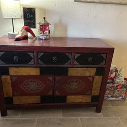 Tv/entertainment stand 