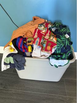 Boys size 5t & 4/5