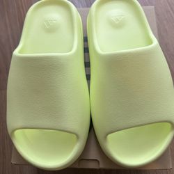Adidas Yeezy Slide Green Glow 