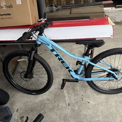 NEW LOW PRICE!!!Trek marlin 5  Mountain Bike Size XXS and TREK Precaliber Youth Men’s mountain Bike