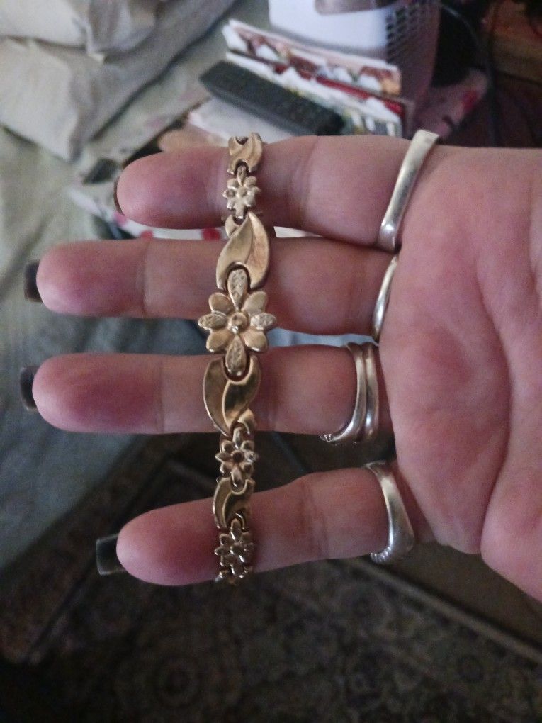 REAL GOLD 10kt Braclrt Beautiful Pc 150 Final Price