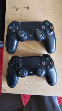 PLAYSTATION Ps4 controllers