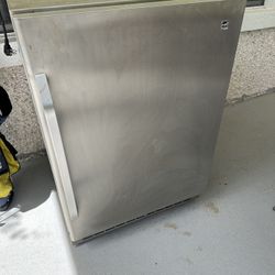 Outdoor Refrigerator 