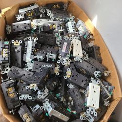 20 Amp Black Gloss Outlets