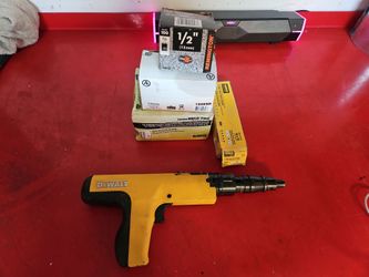 DeWalt P3500 powder actuated tool