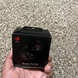 Beats Fit Pro It’s New And Sealed 