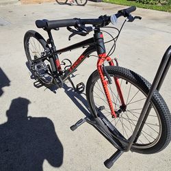 Trek Wahoo 24 with 8 gears