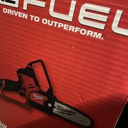 Milwaukee M12 Hatchet (tool Only )