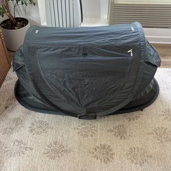 Joovy Gloo Portable Playpen / Outdoor Tent In Large Size