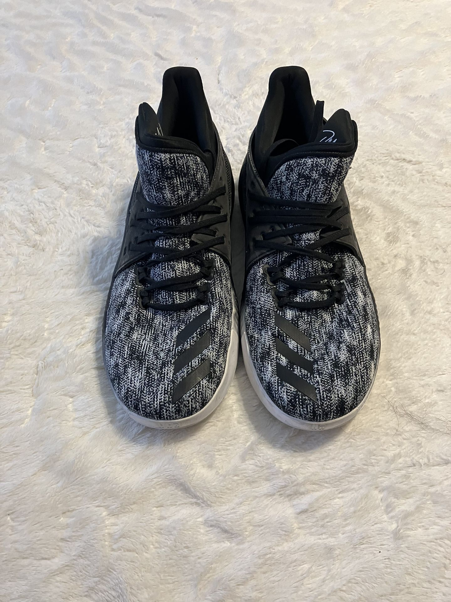 Damian Lillard Basketball Shoes (11.5)